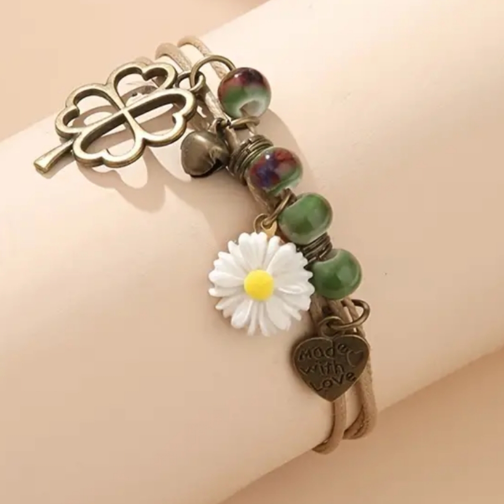 NEW Shamrock Daisy Love Green Beaded Adjustable Rope Bracelet with Gift bag!